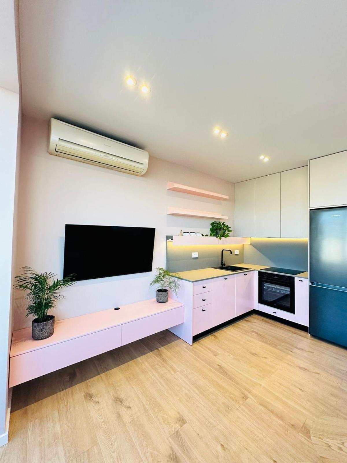 Apartman Lovely Near The Center